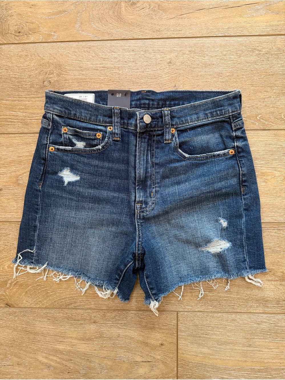 Gap 4" High-Rise Girlfriend Denim Shorts Women’s 6 Raw Hem Dark Wash NEW